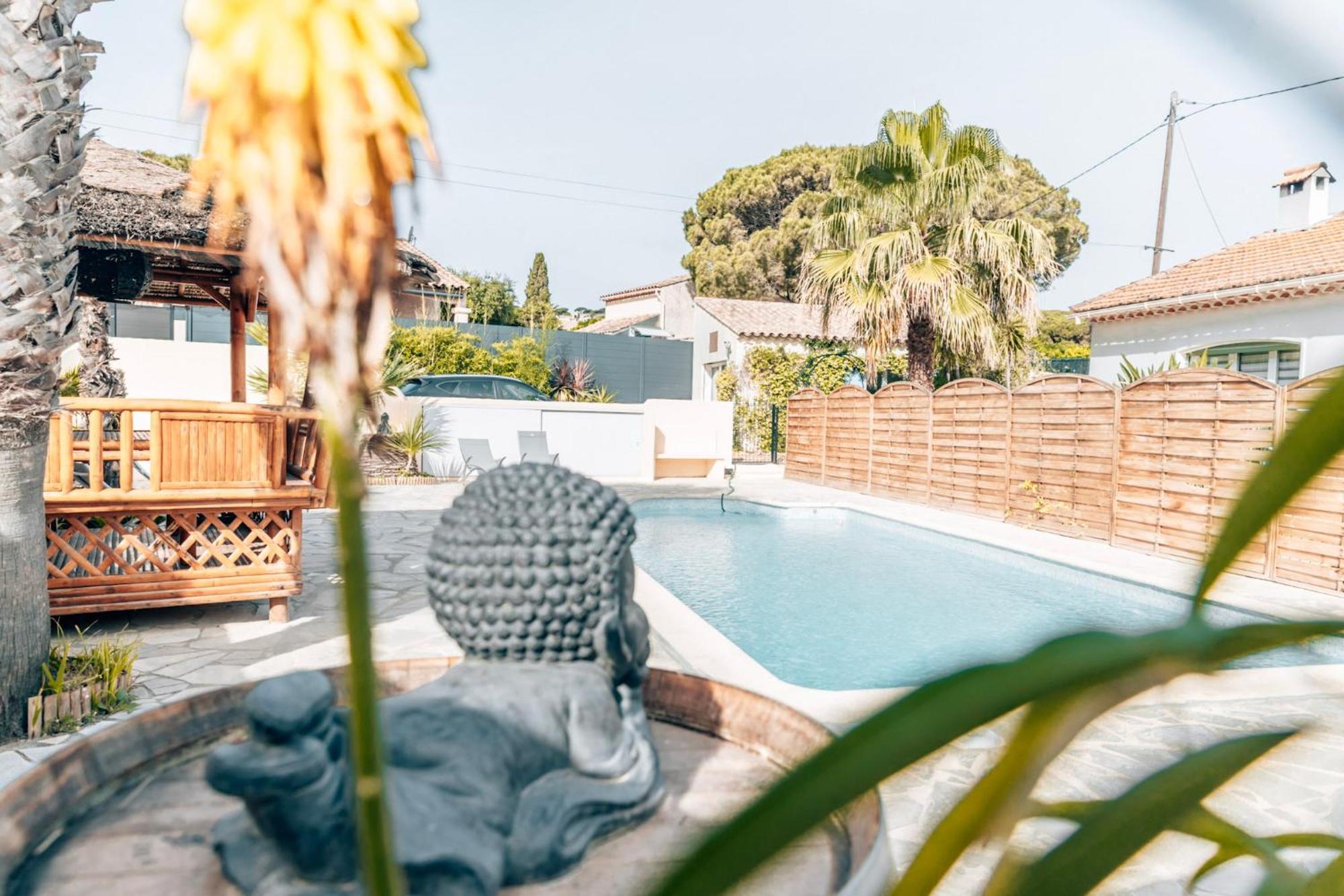 Reve D'Azur, 2 Chambres, Maison Julia En Bord De Mer A La Nartelle, Piscine Partagee, Parking & Terrasse Bbq, Wifi Et Draps Inclus Plage A Pied Сент-Максим Экстерьер фото
