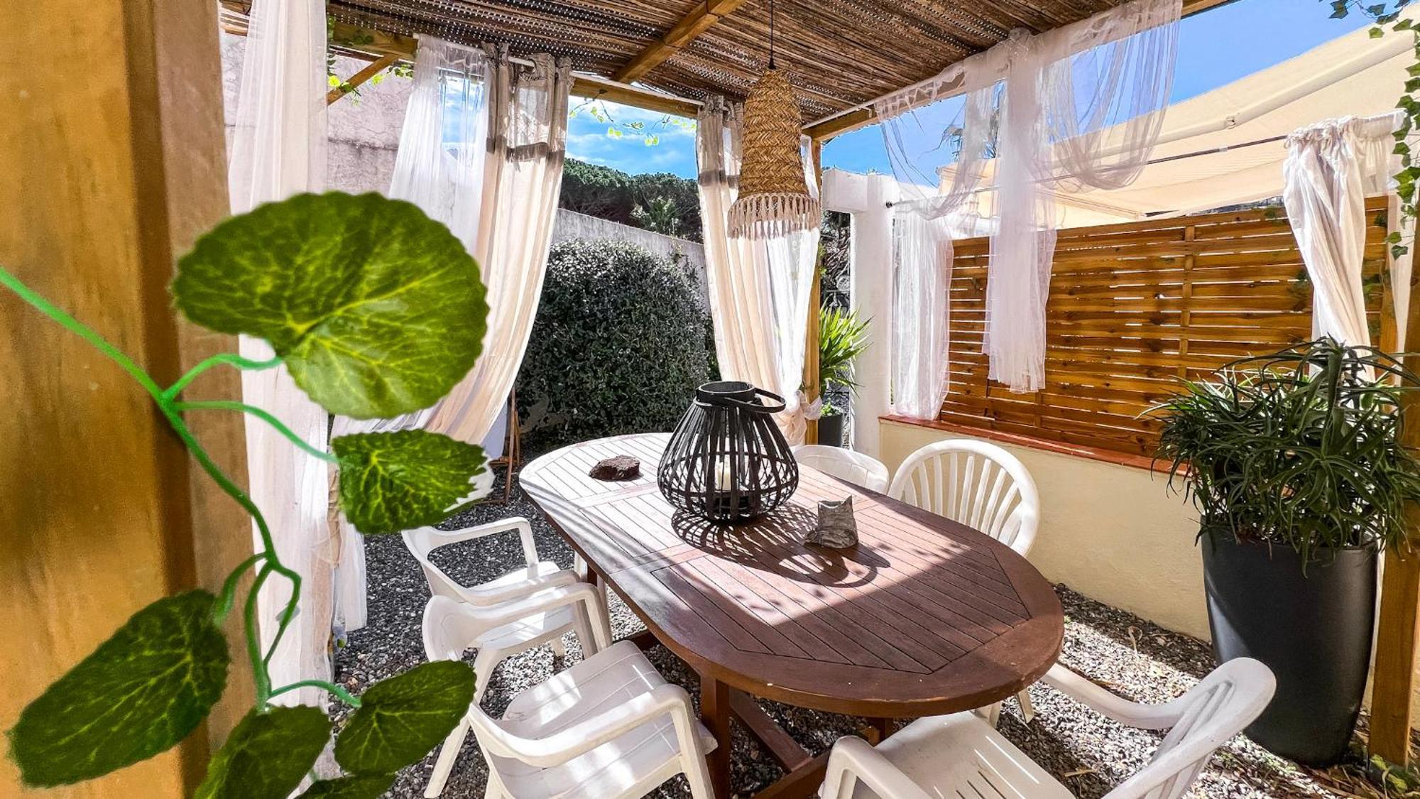 Reve D'Azur, 2 Chambres, Maison Julia En Bord De Mer A La Nartelle, Piscine Partagee, Parking & Terrasse Bbq, Wifi Et Draps Inclus Plage A Pied Сент-Максим Экстерьер фото