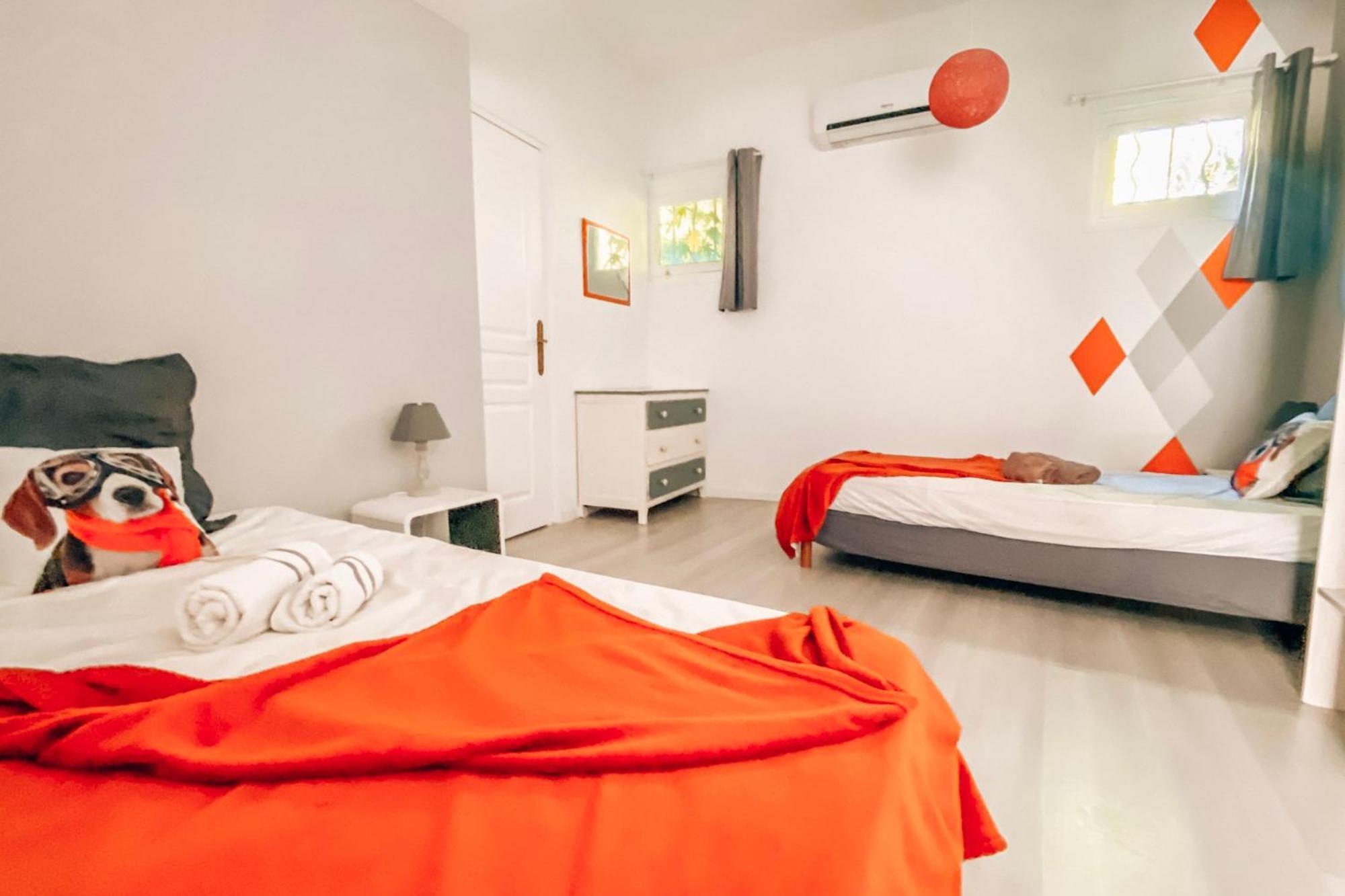 Reve D'Azur, 2 Chambres, Maison Julia En Bord De Mer A La Nartelle, Piscine Partagee, Parking & Terrasse Bbq, Wifi Et Draps Inclus Plage A Pied Сент-Максим Экстерьер фото